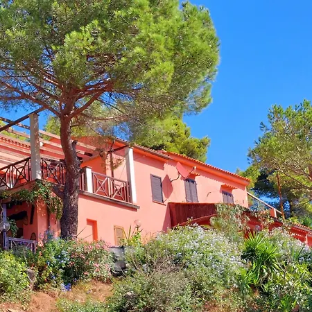 Two-room With Parking Space Appartamento